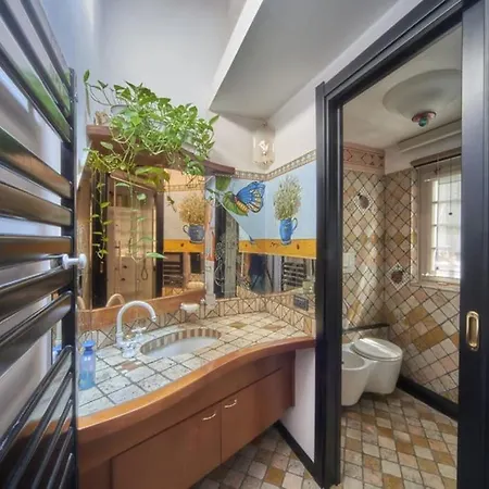 Meridiana-luxury Lakeside Oasis On Vila *