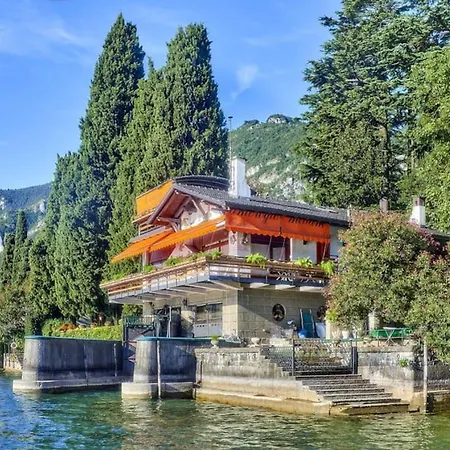 Vila Meridiana-luxury Lakeside Oasis On Lierna